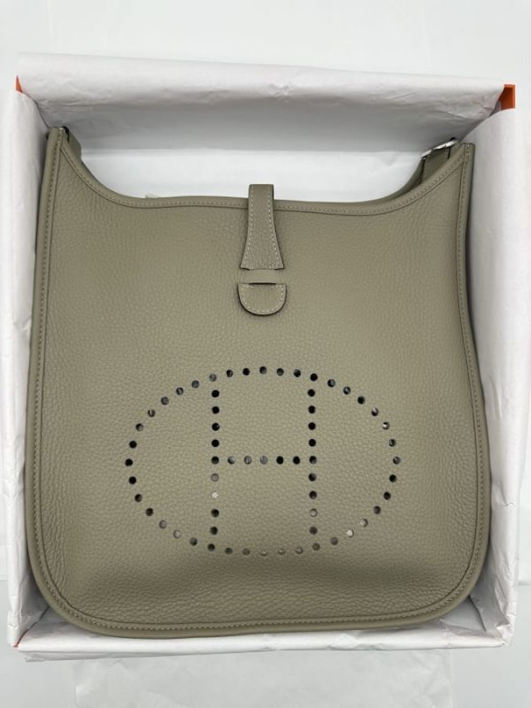 Evelyne III 29 Sauge PHW W