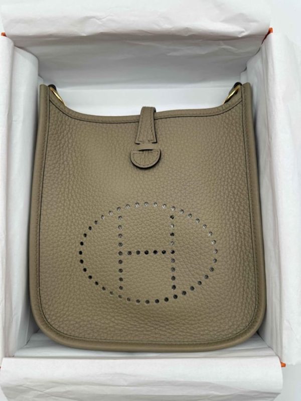 mini-evelyne-clemence-beige-marfa-ghw-w-2025 Mini Evelyne Clemence Beige Marfa GHW W 2025