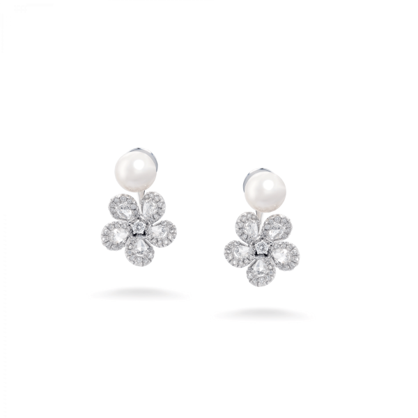 Miss Daisy Pearl Stud Earrings